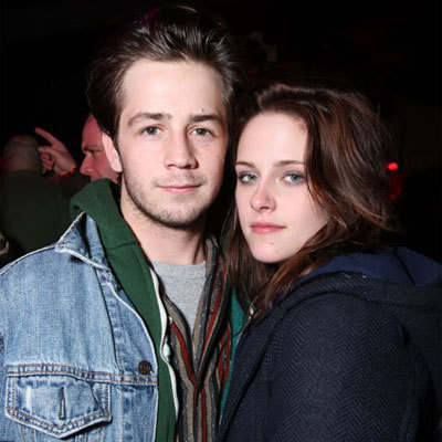  On her site (kristenstewart.com) it says she is dating the actor Michael Angarano... But I dont know if thats current.