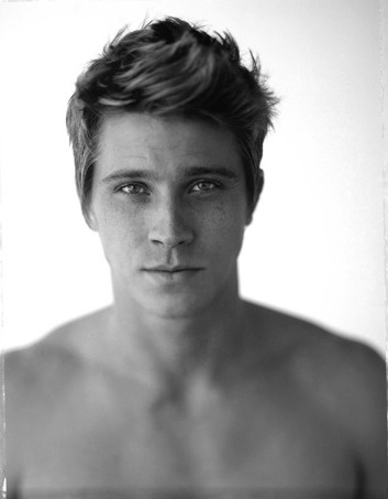 What do you think of Garret Hedlund as Jace Wayland?