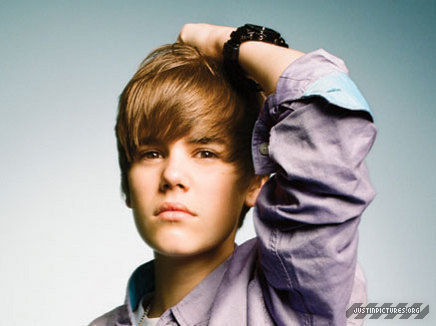 JB is HOT RITE??!! HERES A SEXY PHOTO OF HIM