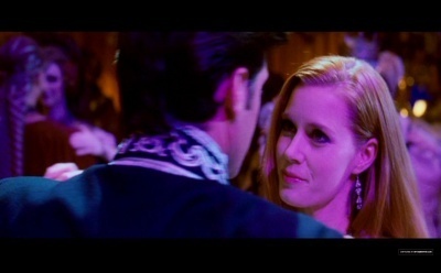 Note how Giselle is looking at Robert. She's probably like You are looking into my eyes as I am enchanting you.lol