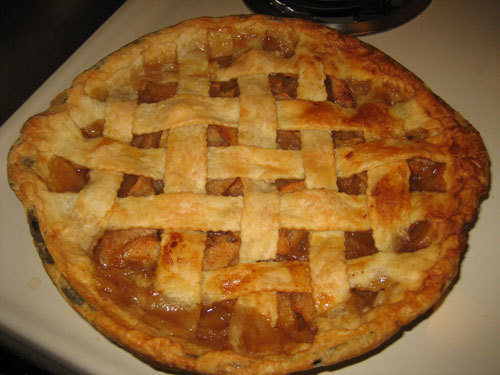  The yummiest from Snow White is... manzana, apple pie