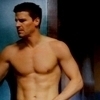  Booth, she(and eveyone else) thinks hes hot♥