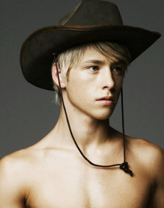  Mitch Hewer is the SEX!