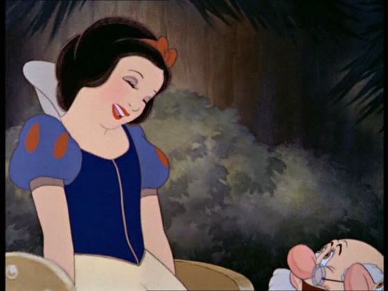  I Любовь Snow White because she is PLEASANT.