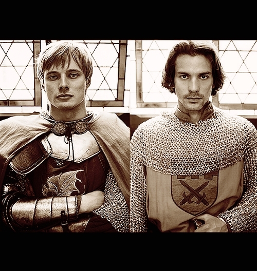  Arthur oder Lancelot.... who will Gwen choose?
