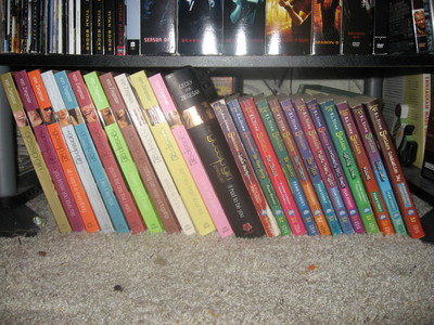  Gossip Girl books, from when they were legit. I've actually read all but the last. Book!Blair FTW btw