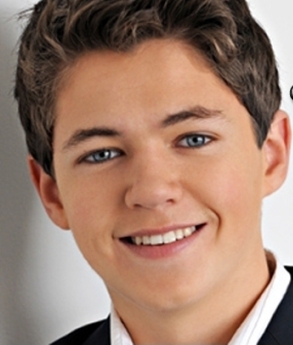 Damian McGinty 

Promo time. - February 22, 2010 

Hi Guys.
Well it's that time again, PBS time!