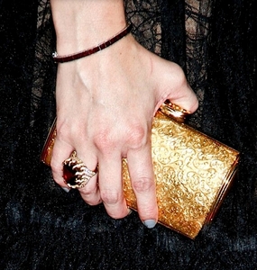 Next is... Ashley laughing at Kellan! :)
(here's a close up of the clutch!)

