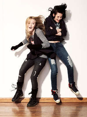 Thank you for the Nikki Kristen contest!!!!
Here is my Kristen Dakota photo. I think it is funny....
