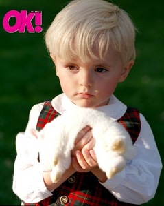 awww what about a prop for the bunny? lol :P