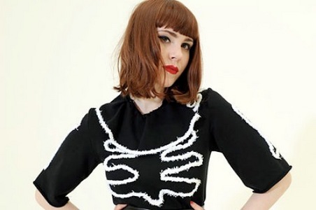  Great blog post on Kate Nash's hair. In the “Do Wah Do,” video- the women don 1960’s style ste