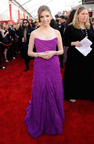  Anna Kendrick @ 16th Annual Screen Actors Guild Awards