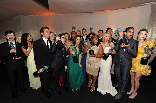 Mercedes Glee Sag Awards. Cast @ 2010 SAG Awards - Glee 600x399