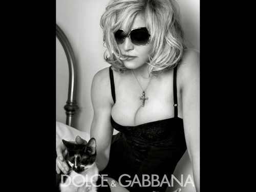  lebih madonna for Dolce & Gabbana Promo Pictures