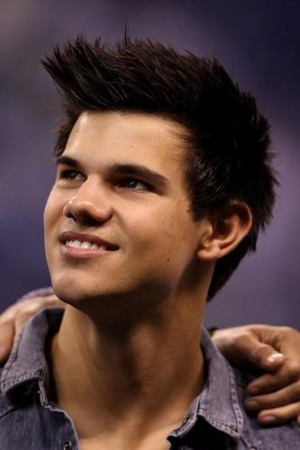  Taylor Lautner At The AFC Championship Game
