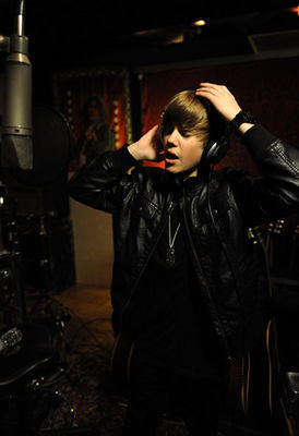 Events > 2010 > February 1st - "We Are  The World" 25 Years For Haiti Recording Session - justin-bieber  photo