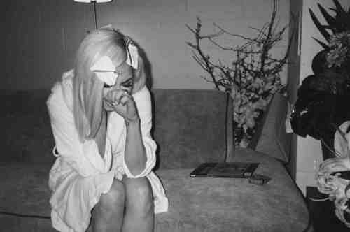  Lady Gaga cries after finding out Grammy wins