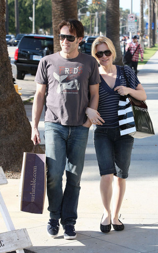  Stephen Moyer and Anna Paquin in Santa Monica (Feb 3)