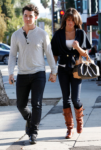 Out running errands in Hollywood, CA. Kevin & Danielle.