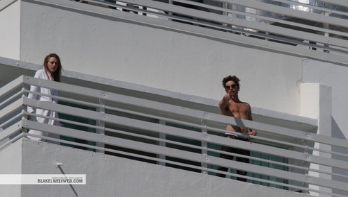  Chace and Blake at the balcony of Fontainebleau Hotel