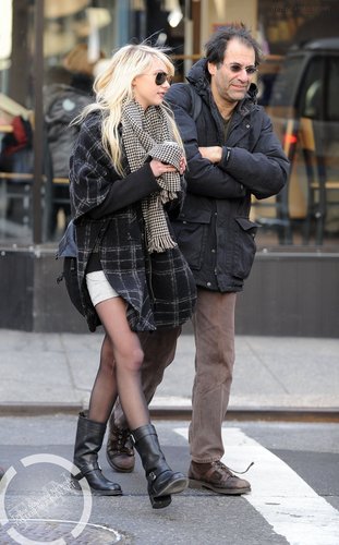  Feb 1: Filming 'Gossip Girl' in Manhattan
