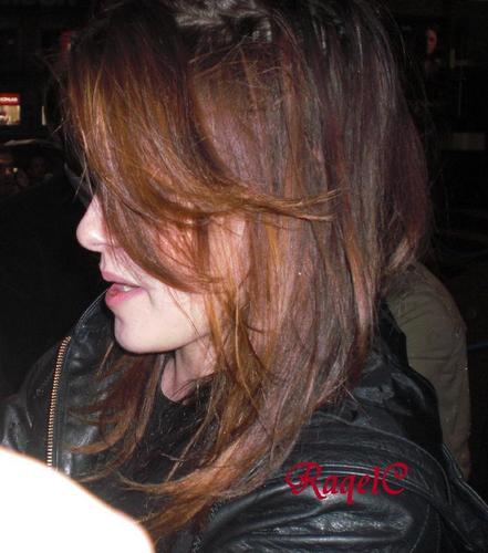  Kristen Candids - Madrid '08