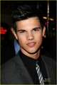 Taylor Lautner At The ‘Valentine’s Day’ Premiere - twilight-series photo