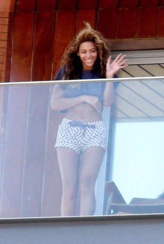  Beyonce at a hotel in Brazil (Feb 8)