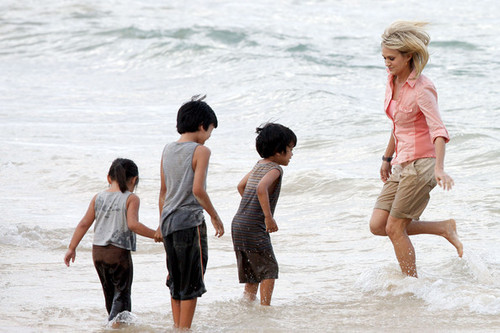  Carrie Filming Soul Surfer