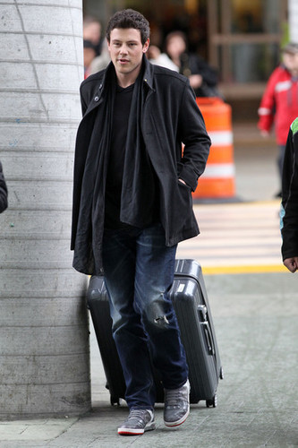  Cory Monteith at Vancouver International Airport