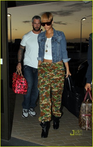 Rihanna is a Camouflage Cutie