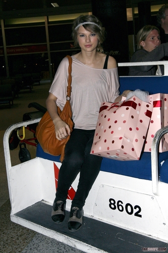 Taylor arriving at Sydney's Airport
