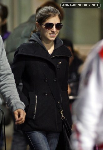  Arriving in Vancouver to film 'I'm with Cancer' [22410]