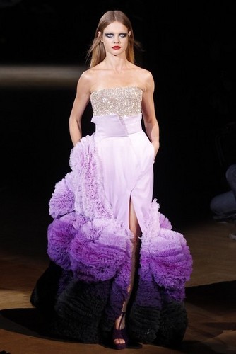  Givenchy Spring / Summer Haute Couture впп, взлетно-посадочная полоса Показать