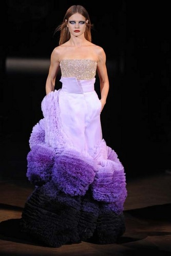  Givenchy Spring / Summer Haute Couture বিমানের নির্মিত পথ প্রদর্শনী