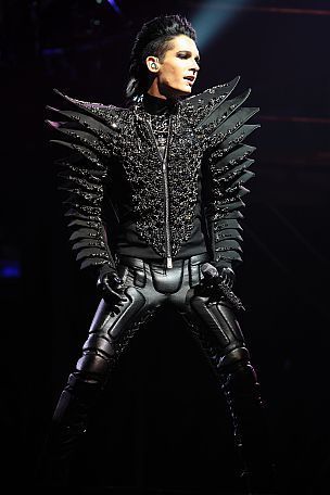 WELCOME TO HUMANOID CITY