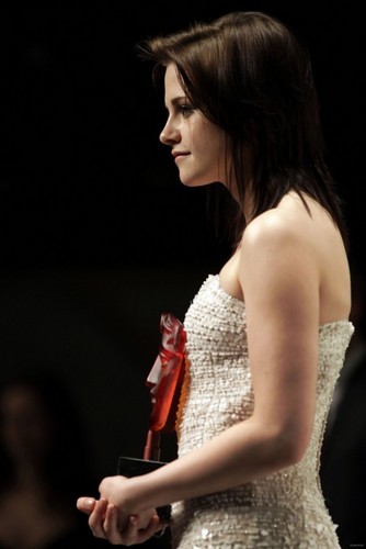  WINNER: The orange Rising star, sterne Award - Kristen Stewart -