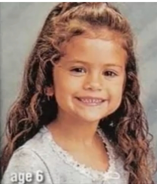 Selena Gomez   So Cute