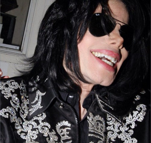  2009 MJ
