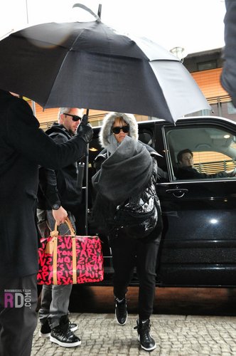 Arriving at her Berlin hotel - March 1, 2010
