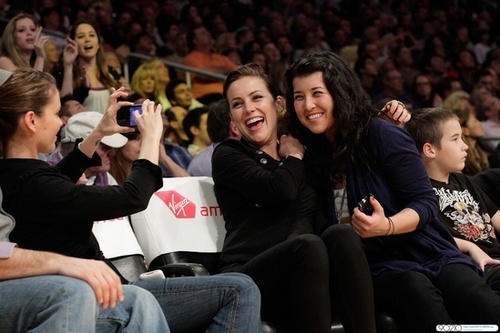 Jessica At The Lakers Game