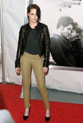  Kristen Stewart at the Premiere of Remember Me