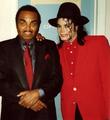 MJ and Joe - michael-jackson photo