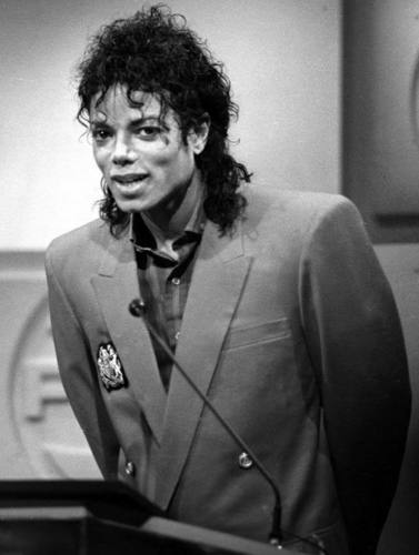  Michael I Love u xxxxxxxxxxx <3