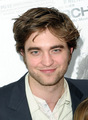 Robert Pattinson at the Premiere of Remember Me - twilight-series photo