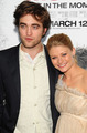 Robert Pattinson at the Premiere of Remember Me - twilight-series photo