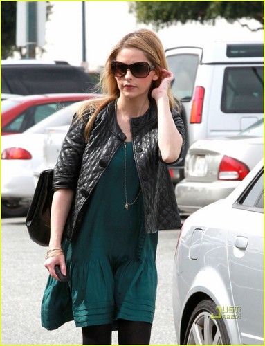  Sarah out in Beverly Hills