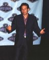 08/06/1996 - MTV Movie Awards - david-duchovny photo