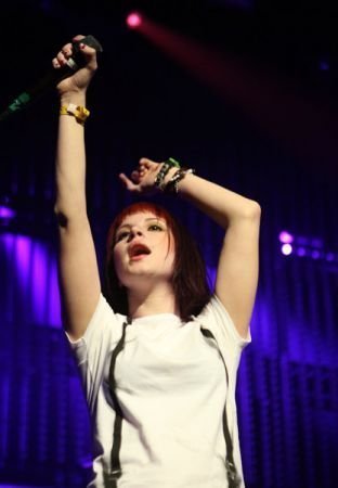 Hayley's action ♥