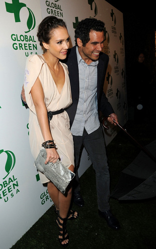  Jessica Alba and Cash Warren out for the Global Green party (March 3)